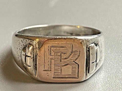 Bague chevalière ancienne