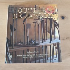 Outils de Jardin  . Livre