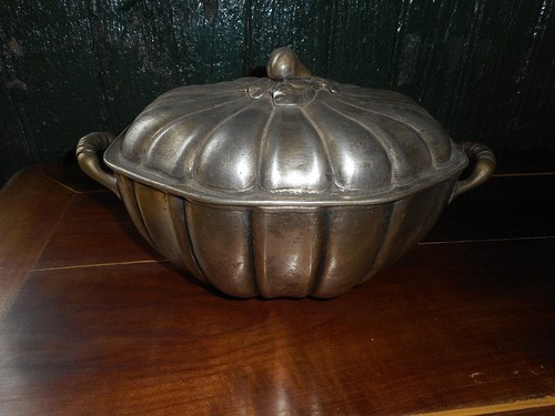 Soupiere etain - en,