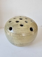 Vase pique fleurs en