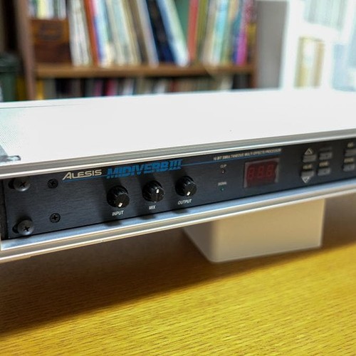 Alesis midiverb iii - alesis,