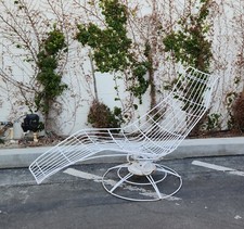 Vintage Mid Century Modern Siesta Homecrest Metal Wire Chaise Lounge Deck Patio