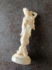 Statuette Femme Asiatique En