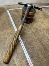 marteau tapissier,  Bost