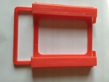 RACKS PLASTIQUES 2.5" À 3.5"