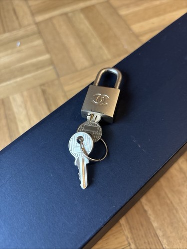 Chanel coco mark cadenas - chanel,