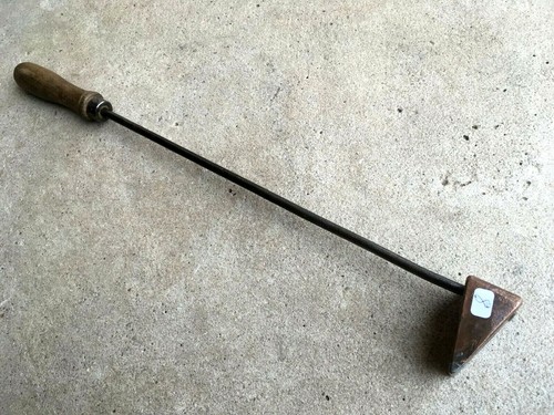 Old tool outil - old, /