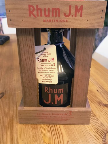 Rhum dame jeanne - la,