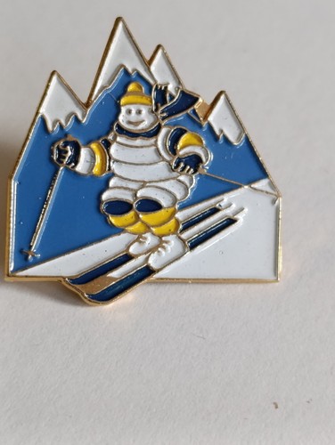 Pin michelin bibendum - michelin, neige