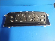 1990-1991 Toyota   Pick Up Truck instrument gauge cluster  