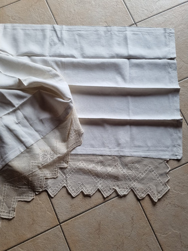 Grande nappe ancienne - ancienne, d'hotel