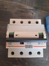 Disjoncteur differentiel tetra