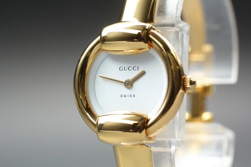 Presque comme neuve montre - neuve],