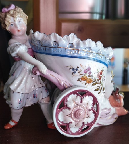 Figurine porcelaine kister - figurine,