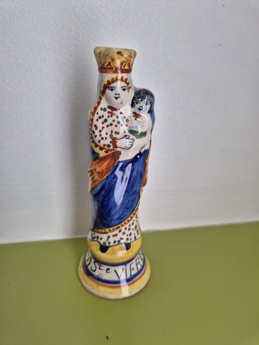 Ancienne vierge marie - marie, à