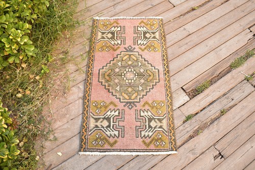 Tapis turc noué main - à, la