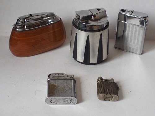 Lot ancien briquet - d,