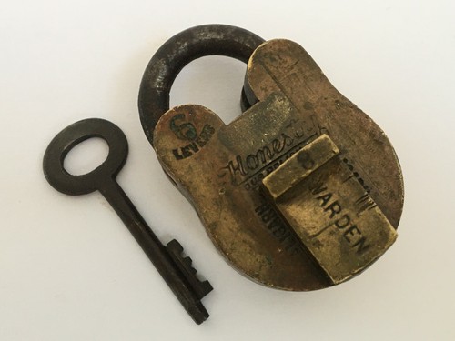 Serrure ancien cadenas - , en