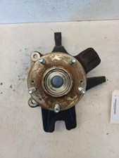 Pivot de moyeu avant gauche