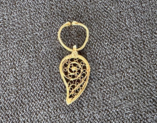 Pendentif massif carats - massif, 18