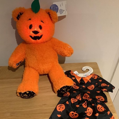 Build une ours usine - usine, halloween
