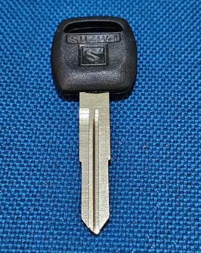 Suzuki apv super carry key - suzuki,