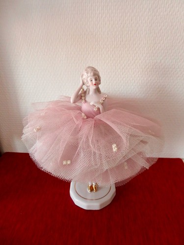 Figurine marquise - , en