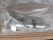 NEUF CYLINDRE DE SECURITE DE