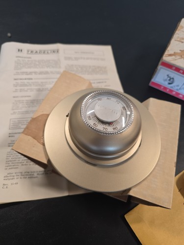 Nos honeywell round heating - round, or
