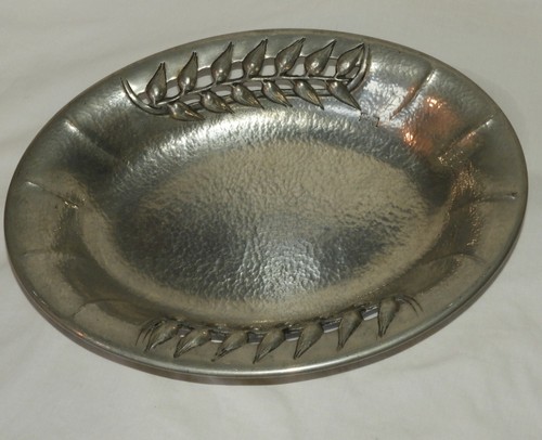 Joli plat ajouré ancien - , etain