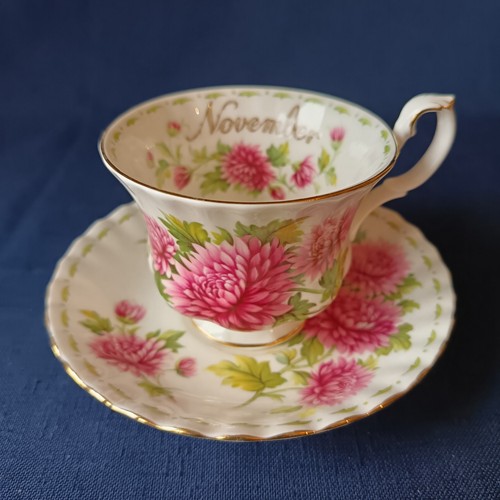 Tasse sous - et,