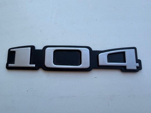 Monogramme 104 plastique - 104,