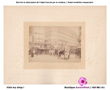 PARIS, 1889, QUARTIER ANIMÉ