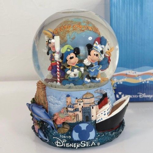 Disney grand opening snow - grand,