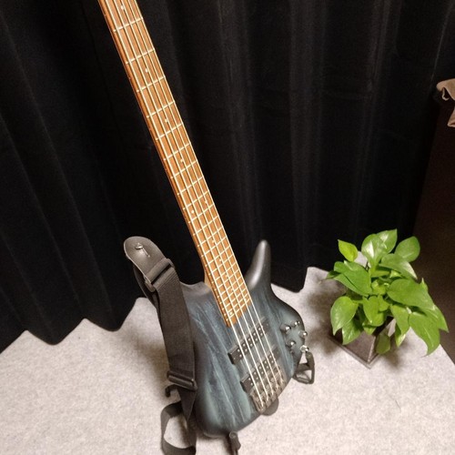 Guitare basse ibanez sr305e - basse,