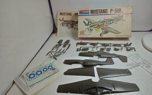Monogram maquette a - monogram,