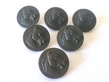 6 ANCIENS BOUTONS DE CHASSE