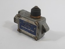 Microswitch DTF2-2RN-RH Limit Switch 10A 125/250VAC USED