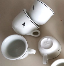 4 tasses + sous tasses