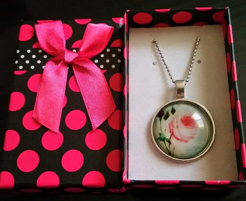 Collana lunga medaglione rosa - medaglione,