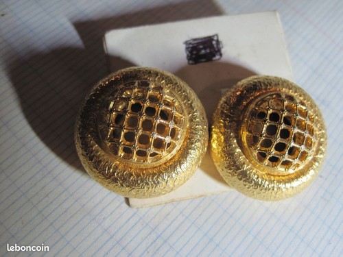 Paire boucle oreille - dorees, a