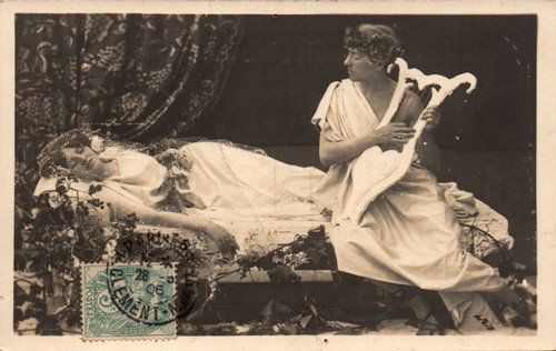 Cpa jeune femme - femme, une