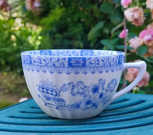 Ancienne grande tasse - tasse, À