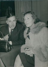 Marie-Magdalene Fourcade and M. Triboulet at a U.N.R. press conference, ca