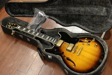 [YAMAHA] SA2200 Sunburst Made in Japan 2009 Semi Hollow Body Electric Guitar