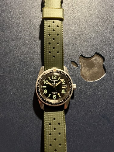 Montre forban plongée - le,