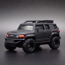 2007-2014 TOYOTA FJ CRUISER SUV 1/64 SCALE COLLECTIBLE DIORAMA DIECAST MODEL CAR