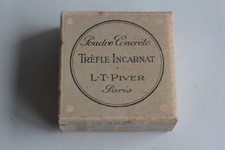 Boite à poudre concrète