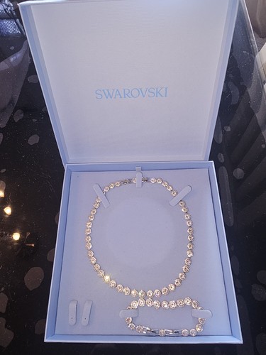 Parure bijoux swarovski - parure,