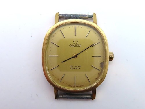 Quartz carré doré - , vintage
